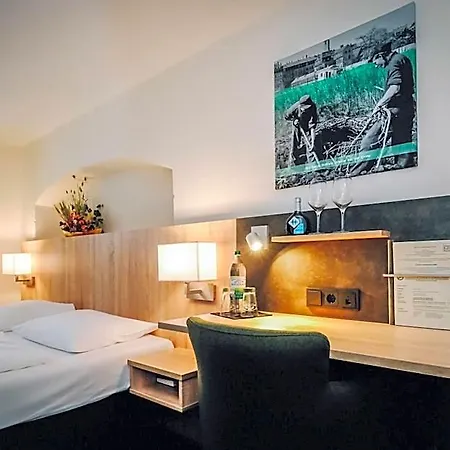 فندق Europa 3*